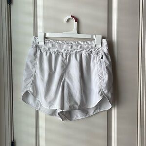 CRZ YOGA Women's High Waisted Running Shorts Mesh Liner - 3'' Dolphin - White